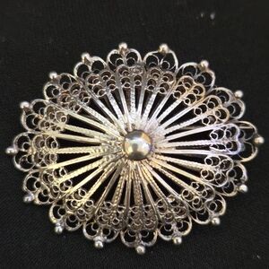 Signed 925 Silver Filigree Round Brooch - Elegant Women's Jewelry